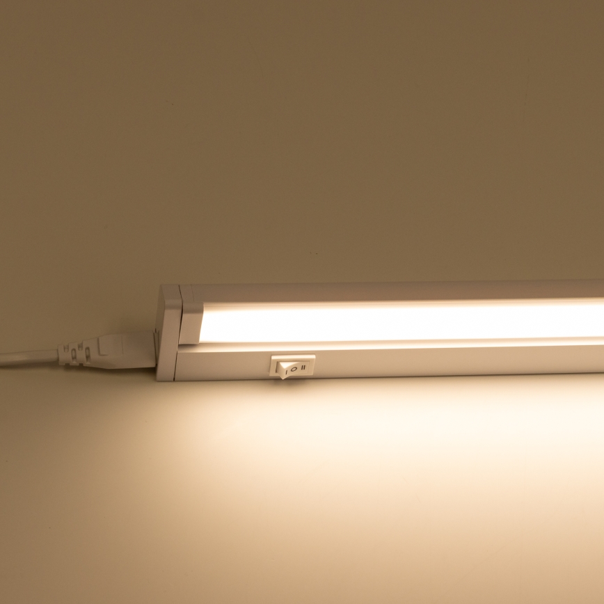Luminaria LED bajo mueble LED/7,5W/230V 55,6 cm blanca