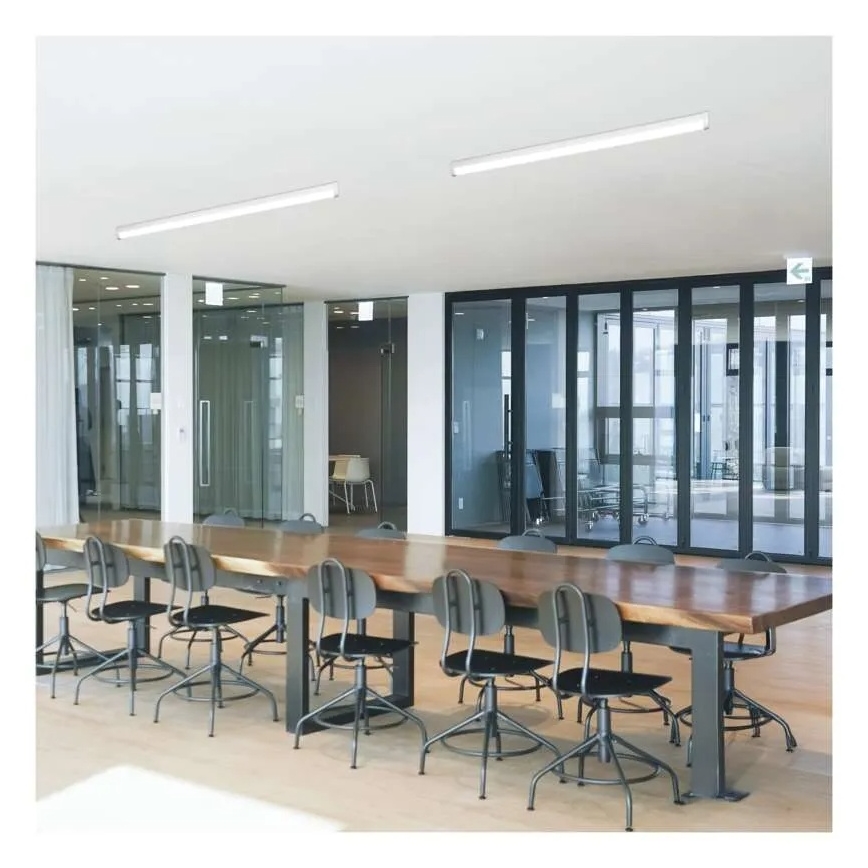 Luminaria LED para instalación bajo encimera 60W/230V 4000K 150 cm