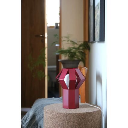 Markslöjd 109150 - Lámpara de mesa OCTA 1xE27/60W/230V burdeos