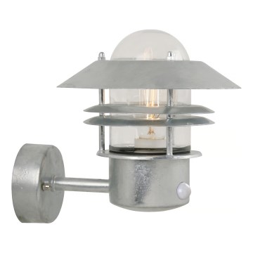 Nordlux - Aplique para exterior con sensor BLOKHUS 1xE27/60W/230V IP54 plata