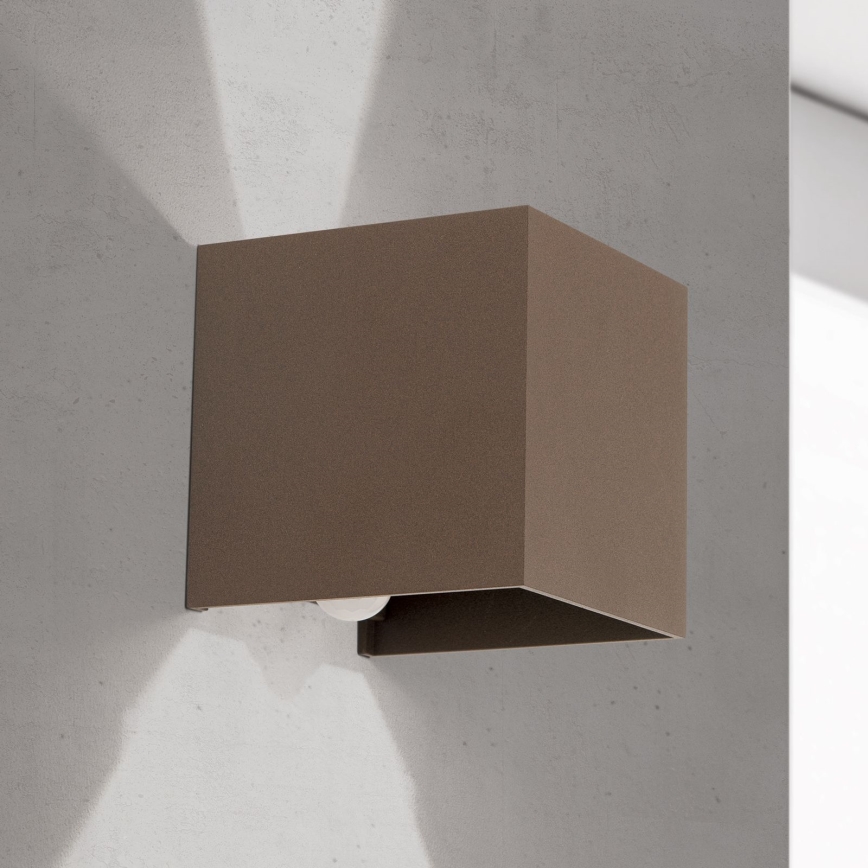 Aplique de pared para exterior con sensor de movimiento y sensor crepuscular CUBE-S LED/13W/230V IP54 marrón