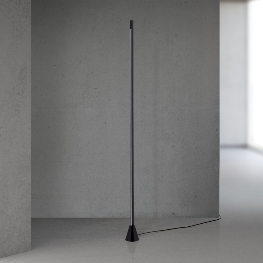 Lámpara de pie LED regulable con sensor de movimiento SOJIE LED/26W/230V negra