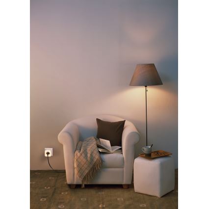 Osram - Enchufe LED regulable con iluminación SCHUKO SMART+ NIGHTLIGHT 3680W/230V Wi-Fi
