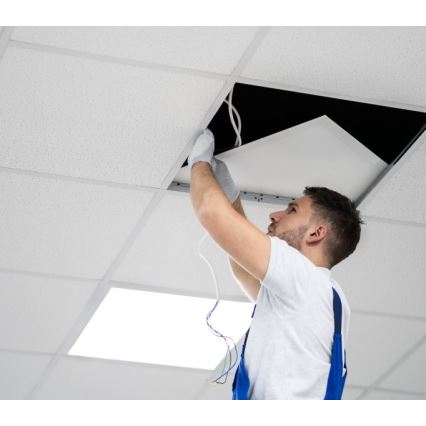 Panel empotrable LED regulable CAPRI LED/25/36/40W/230V 3000/4000/5700K UGR19 IP44 60x60 cm