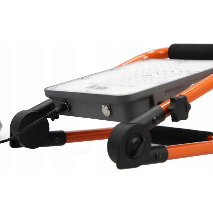Proyector LED recargable con trípode LED/50W/3,2V 4500K 5000 mAh IP65 naranja