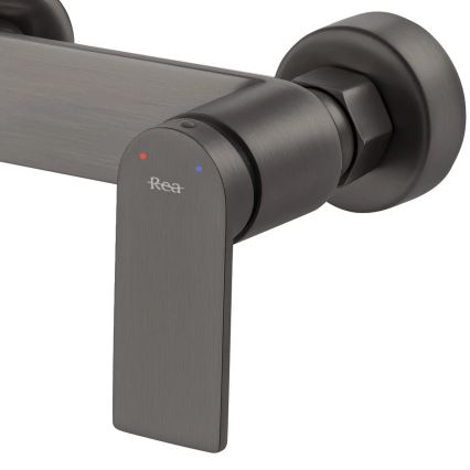 REA-B4585 - Juego para bañera STORM titanio