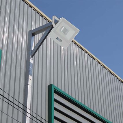Reflector LED con sensor LED/50W/230V 4000K IP65 blanco