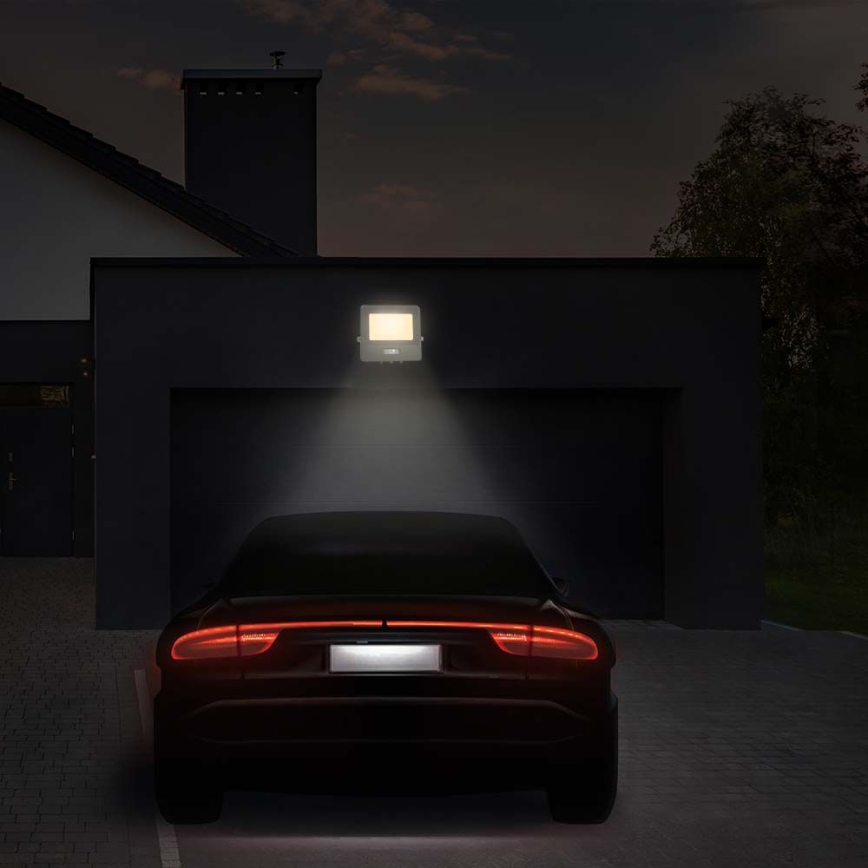Reflector LED con sensor LED/50W/230V 4000K IP65 blanco