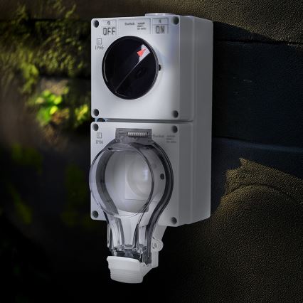 Enchufe para ambientes húmedos con interruptor 230V/16A IP66