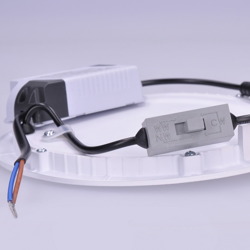 Downlight empotrado LED/6W/230V 3000/4000/6000K diámetro 12 cm blanco