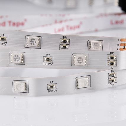 Tira LED RGB regulable 5m LED/18W/12V IP20 + mando a distancia