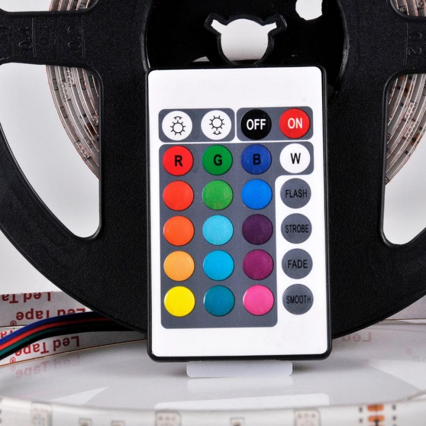 Tira LED RGB regulable 5m LED/18W/12V IP20 + mando a distancia