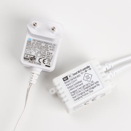 Tira LED RGBW regulable LED/9W/230V 5m Wi-Fi + mando a distancia