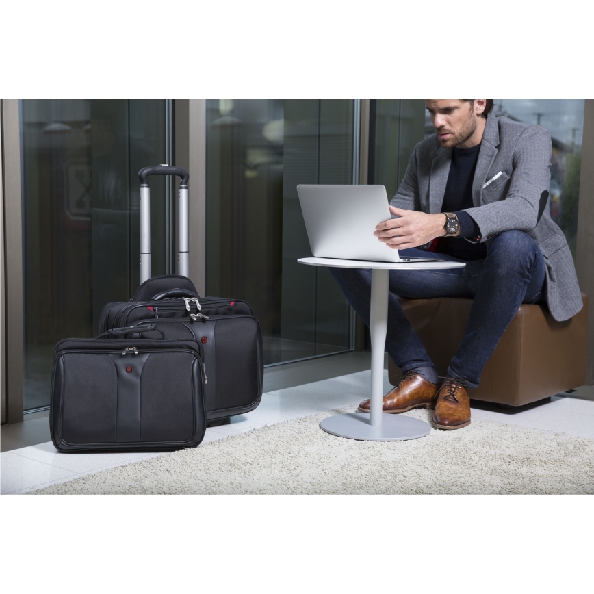 Wenger - Maleta de viaje con ruedas 25 l 17 + bolsa para portátil 15,6 Patriot negro