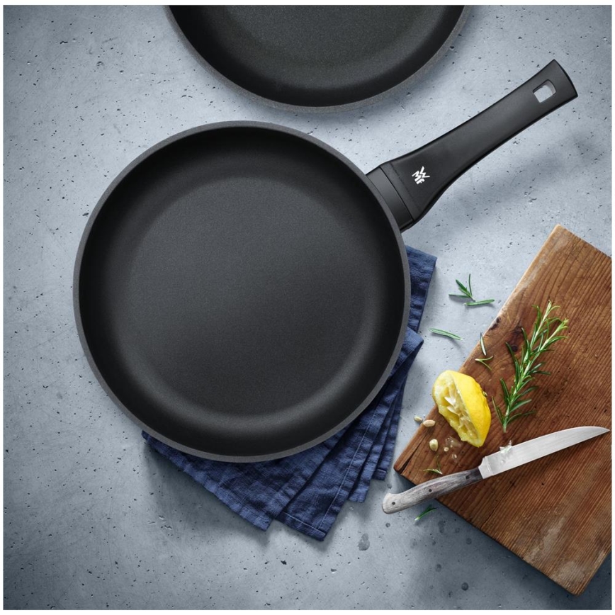 WMF - Set de 2 sartenes PERMADUR EXCELLENT Ø 24/28 cm, negro